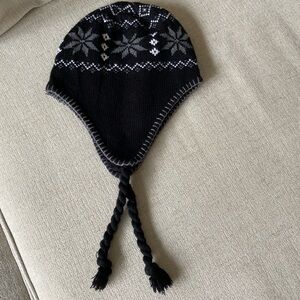 Sale 2/$10* Black fair isle pattern (gray & white) knit hat.